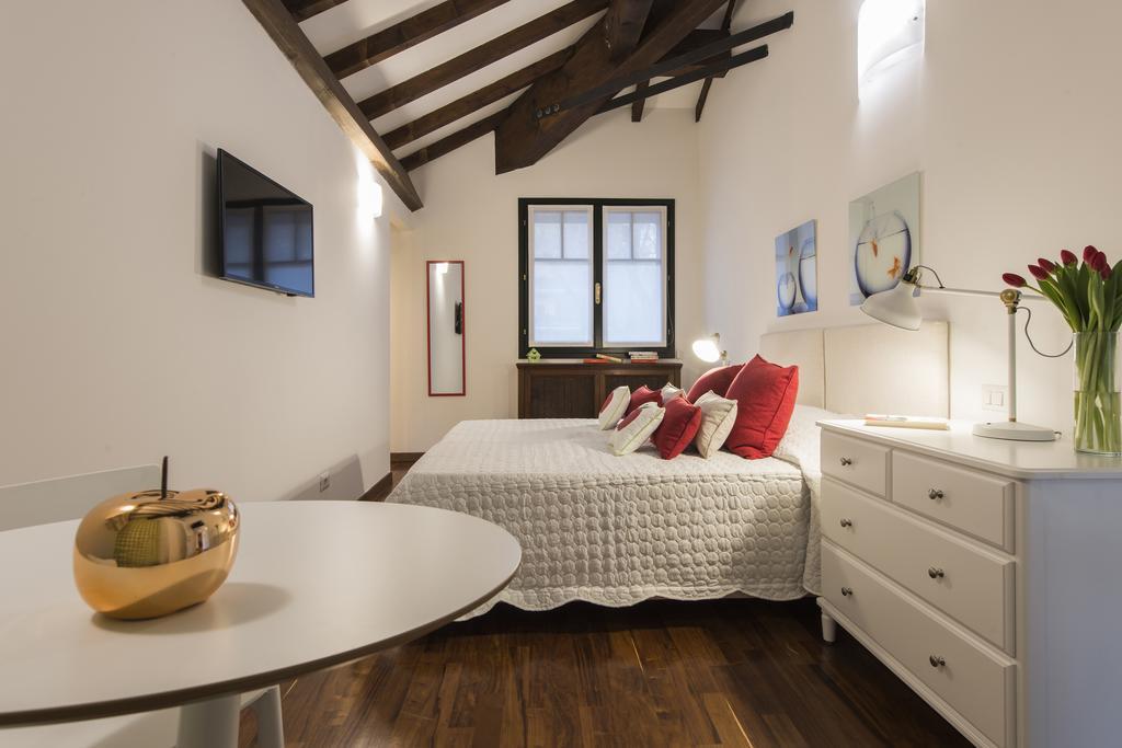 Suite Home Milano Fiera Eksteriør billede
